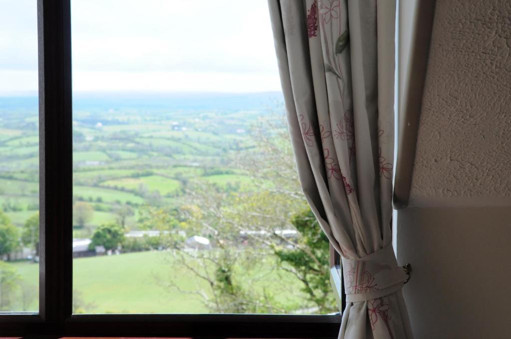 Goldenhill Guesthouse Omagh Ngoại thất bức ảnh